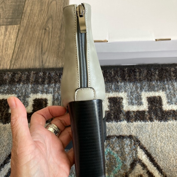 Platform Chelsea boots size 9 - Picture 6 of 7